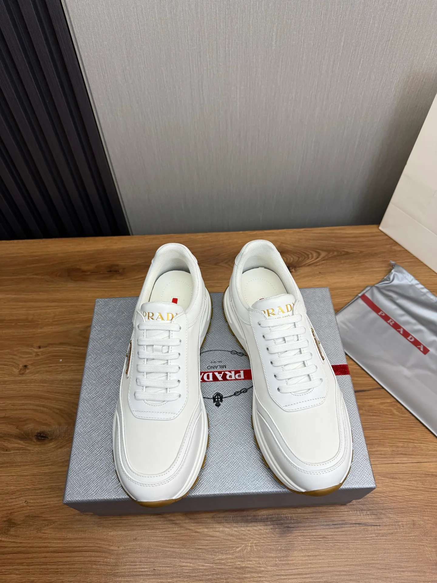Men's shoes 💰580💰 [PRADA] Popular men's shoes shipped 👏Official website synchronization ⬆️Original cowhide fabric + cowhide lining, 1⃣️:1⃣️reproduction, original sole, 38-45 (45. Customized, non-refundable)